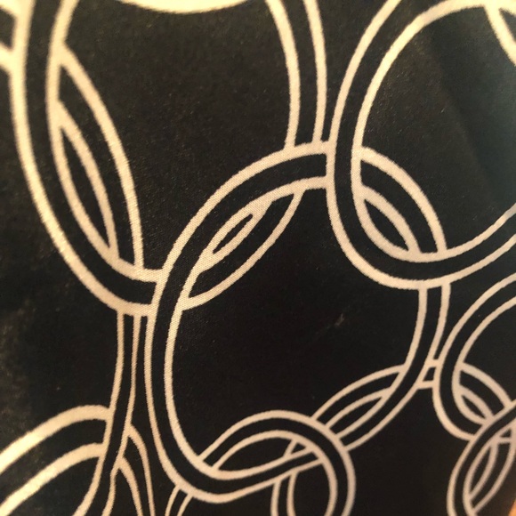 Plus size Top - Picture 2 of 3